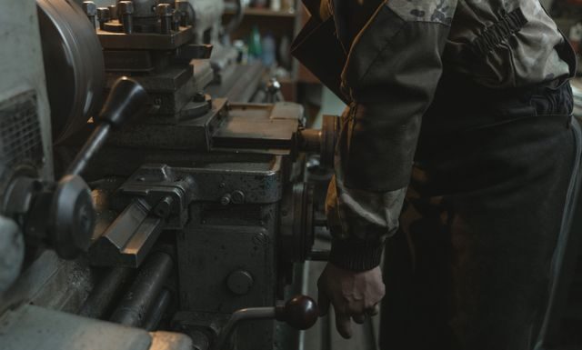 Jak zmodernizować instalację przemysłową bez zatrzymywania zakładu? instalacja przemysłowa
